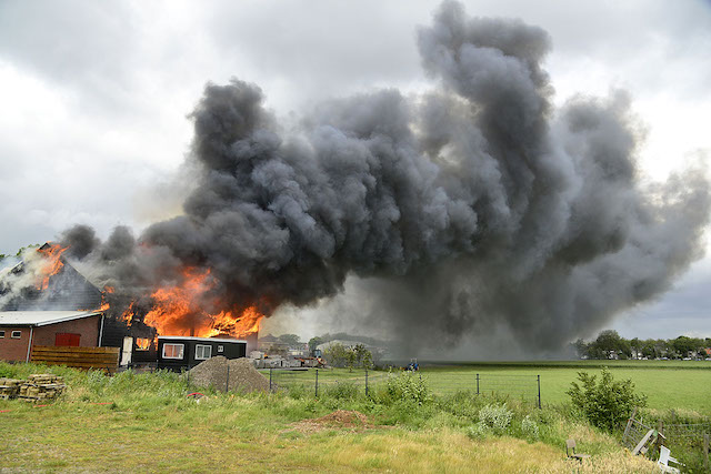 2019/124/20190608-14u45 GB 051 Grote brand Sloterweg.jpg